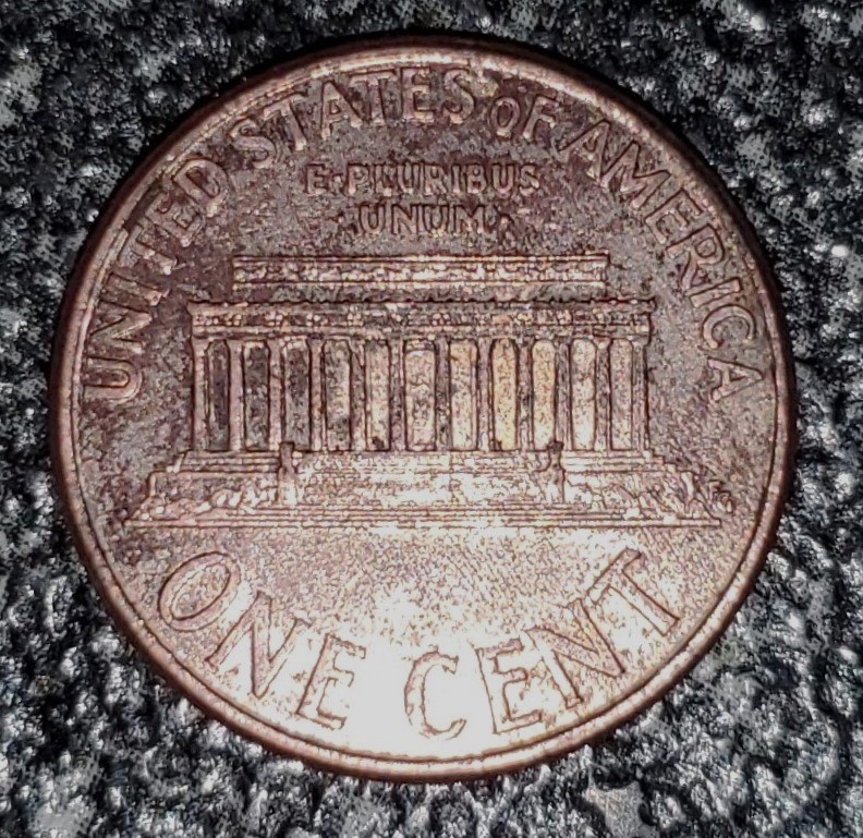 2003-Lincoln-Cent-With-A-Cancerous-Jaw